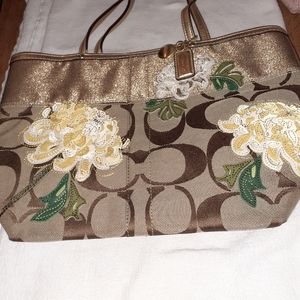 💜 (4/$40) Brown Coach handbag